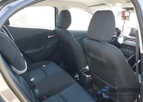 2020 Toyota Yaris Le from USA, damaged, VIN 3MYDLBYV4LY704010